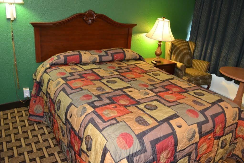Masters Inn Augusta Washington Rd, I-20 Екстер'єр фото