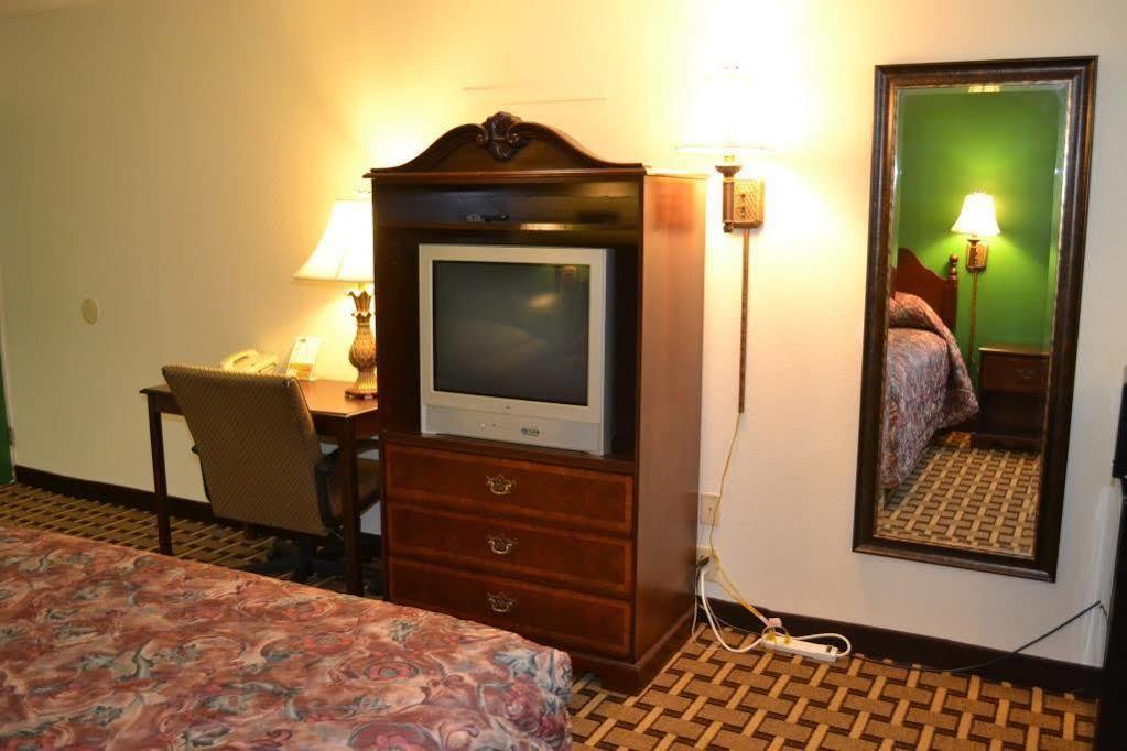 Masters Inn Augusta Washington Rd, I-20 Екстер'єр фото